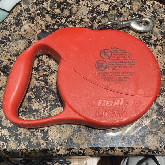 FLEXI Long 3 Red Retractable Dog Leash 26’ - Picture 2 of 2